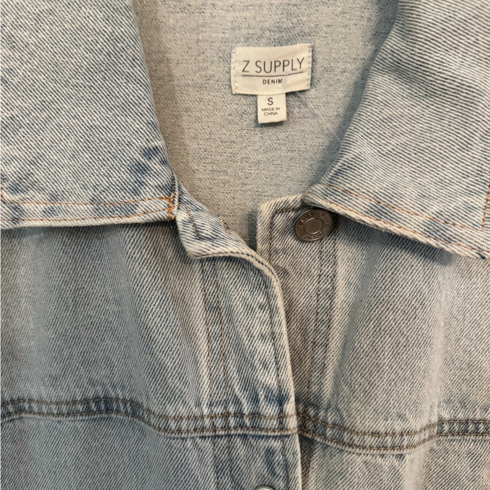 Z Supply On The Road Denim Jacket - Picture 5 of 8
